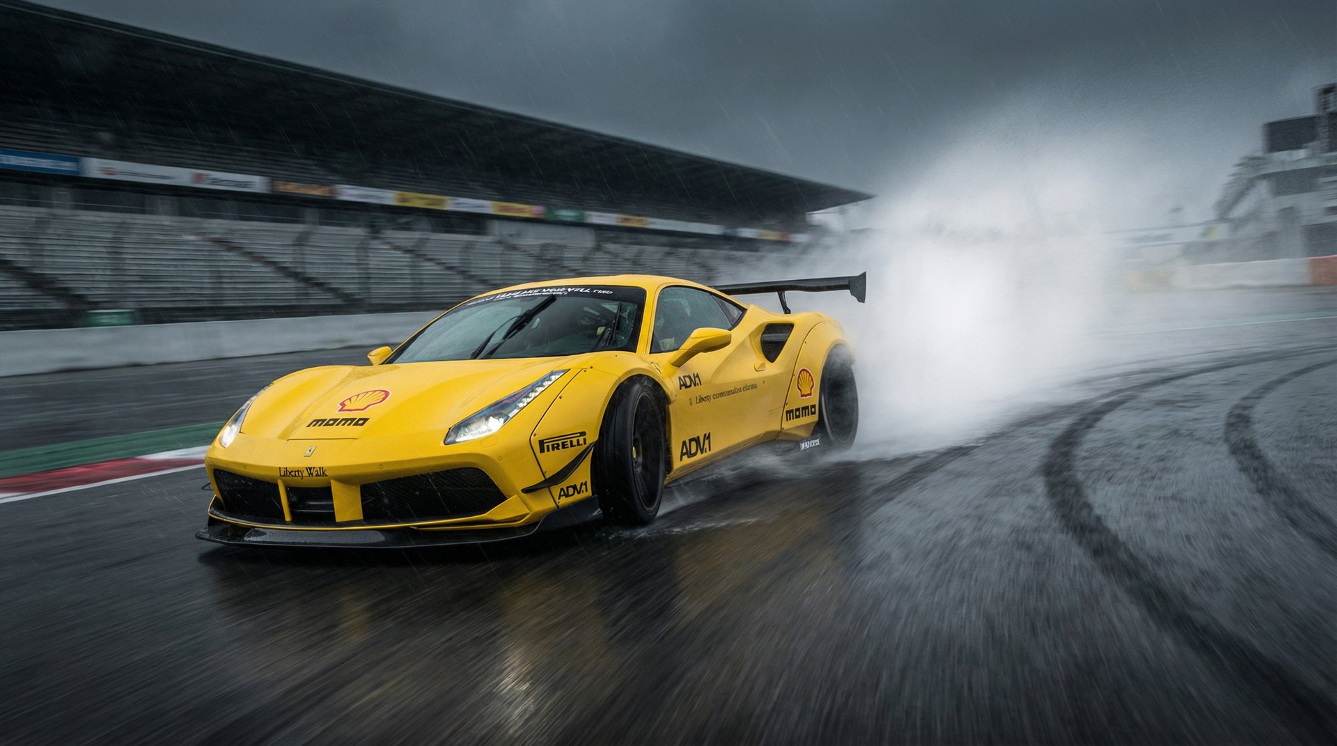 国产精品雨战赛道视频